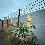 別荘 3br House Near Old Trafford With Games Sleeps 8 *