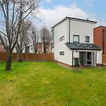 E-haven - Etihad-coop Live-free Parking-pool Table Manchester