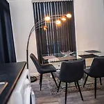 Penzion Etihad Coop Arena Centre