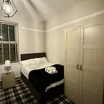 Large Luxury 4 Bedroom With Parking Tatil Evi *