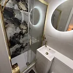 Hendham - Near Etihad Stadium, Coop Live Arena, National Cycling Centre & 24 Hour Asda *