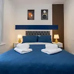 Prázdninový dům Modern & Spacious 4-bedroom Home, Family & Contractor Friendly,