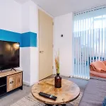 Prázdninový dům Spacious Escape On - Parking - Garden Manchester