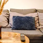 Spacious Escape On - Parking - Garden Manchester