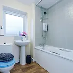 Stylish Lawnswood - Premium 3br For Business Or Work Near Etihad & Centre - Hosted By Parydise *