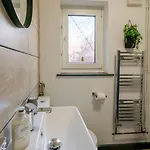 Tallis House, Near Centre, Sleeps 8 By Nmb * Manchester