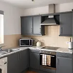 公寓 Modern 2 Bedroom In Centre With Free Wifi *