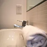 Spacious 2br By Torr Group With Free Underground Allocated Parking Apartmán