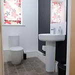 1-schlafzimmer-wohnung- 3 Gaeste Mit Parkplatz Und Wi-fi By Interhome Manchester