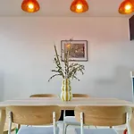 3 Bedroom Penthouse Roof Garden Parking Canal Manchester