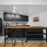 3 Bed Oxford Road Flat Centre Daire Manchester
