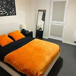 Apartmán Executive 2 Bed With Free Parking