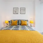 Amalfi 2br Urban Retreat Daire *