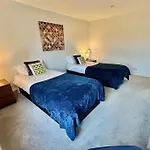 Daire Modern 2-bed For Work