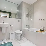2-bed Apt-sleeps 5-long Stays-oxford St Апартаменты Манчестер