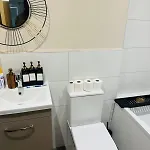 Executive 2 Bed With Free Parking Manchester