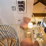Spacious 3-bed Retreat - Modern & Super Apartment *