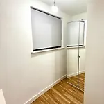 Lux High-rise Two Bed-balcony With Waterside View Apartmán *
