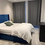 Luxury With Gym & Parking Daire Manchester