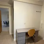 Luxury 5 Bed Centre *