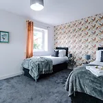 Aldridge By Guestz Apartman