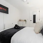 2 Bedroom - Old Trafford - Balcony - Free Parking Манчестер