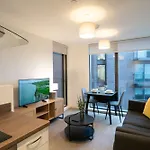 Bright 1 Bed In W Balcony Apartamento *