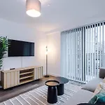 Apartman Modern 2br W Secure Parking Salford Manchester