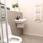 Stylish 2bed Balcony & View Centre 公寓 *