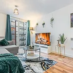 2-bed Apt-sleeps 5-long Stays-oxford St