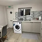 Stylish 1-bed Ideal For 2 Guests *