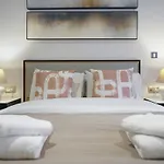 Tranquil And Modern One Bedroom *