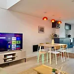شقة 3 Bedroom Penthouse Roof Garden Parking Canal مانشستر