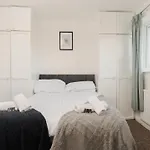 Lavish & Comfy - Contractors And Long - Close To Piccadilly & Etihad - Fast Speed Wifi - Sleep 7 公寓 *