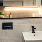 Equinox 5 Mins From Victoria Station * Manchester