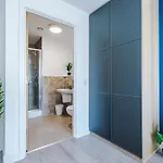 Luxury 5 Bed Centre *