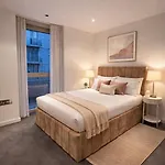 Lejlighed High-end Modern Two-bedroom