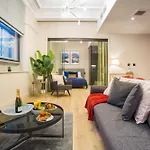 Stylish Modern Escape In The Heart Of * Manchester