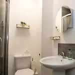 Spacious 2 Bed Near Media And Old Trafford