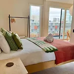 Boutique Centre Apartment, Balcony, Parking * Manchester