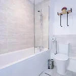 Central, 2 Bedroom, Penthouse Duplex