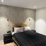 Apartman Modern 2br In Piccadilly *