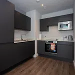 شقة Luxury Condo-terrace - Gym - Parking -