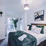 Centre, Comfy 1 Bedroom Apartamento