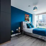 Luxury 5 Bed Centre * Manchester