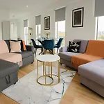 Apartment Designer Penthouse In With Parking