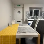Stylish 1-bed Ideal For 2 Guests