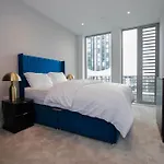 Luxury Condo-terrace - Gym - Parking -