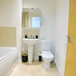 Modern Two-bedroom House Close To Centre Appartement