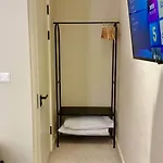 Boutique Centre Apartment, Balcony, Parking *